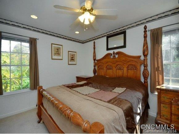 460 JONES RD - Photo 9