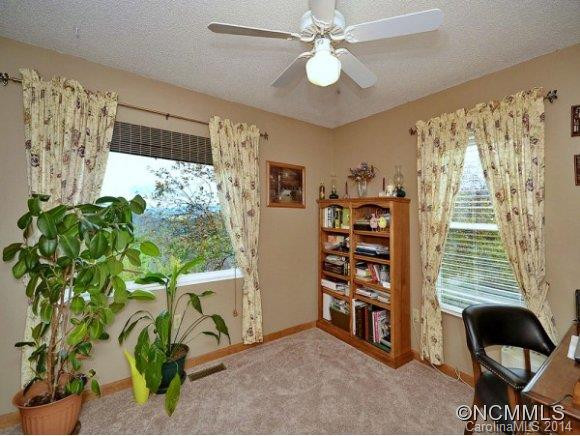 167 SELBY DR - Photo 11