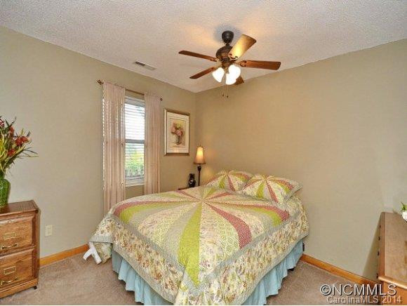 167 SELBY DR - Photo 17