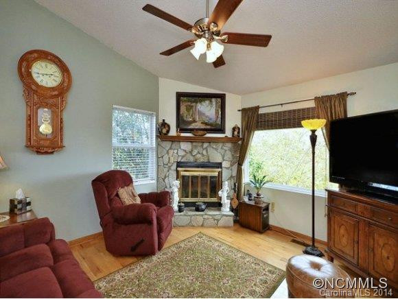 167 SELBY DR - Photo 5