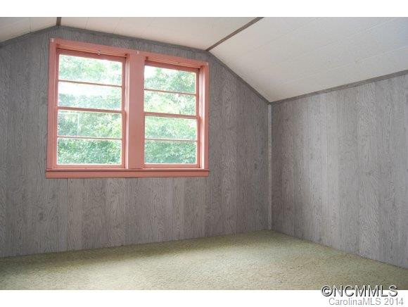120 Railroad St - Photo 12