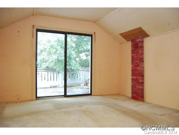 120 Railroad St - Photo 13