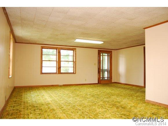 120 Railroad St - Photo 7