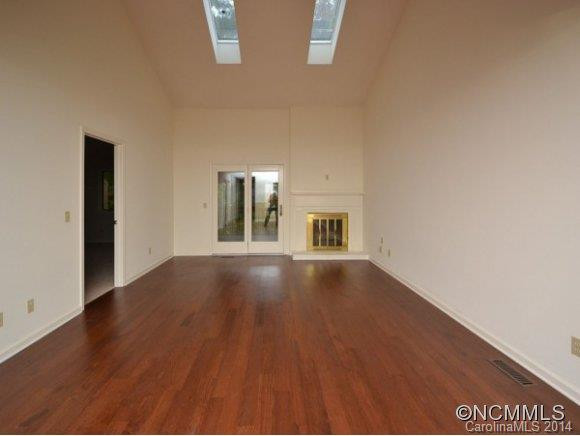 103 CHINQUAPIN OAK LANE - Photo 2