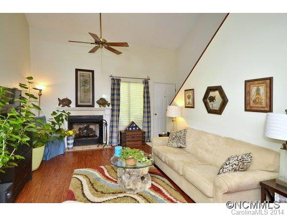 212 Cheyenne Court - Photo 2