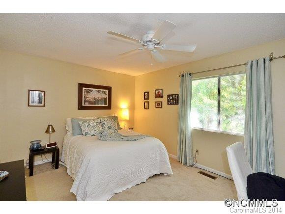 212 Cheyenne Court - Photo 6