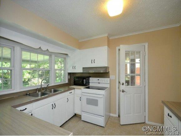 704 ERKWOOD DRIVE - Photo 7