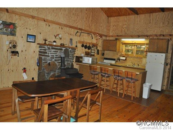 115 Laurel Circle - Photo 2