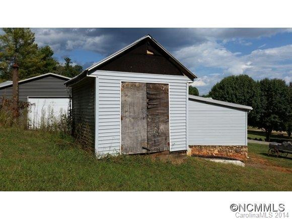 210 Meadow Lane - Photo 3