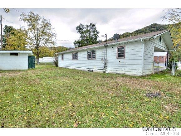 1533 Allens Creek Rd - Photo 2
