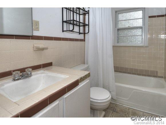 1533 Allens Creek Rd - Photo 14