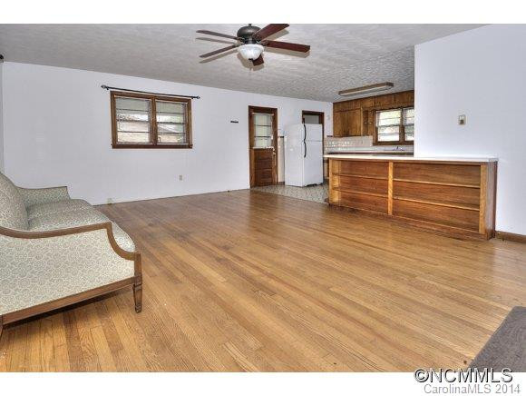 1533 Allens Creek Rd - Photo 6
