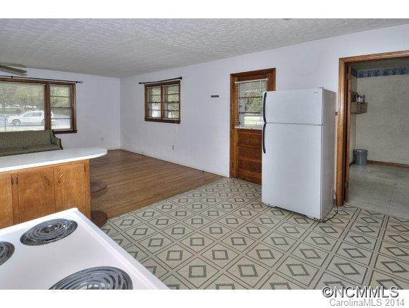 1533 Allens Creek Rd - Photo 9