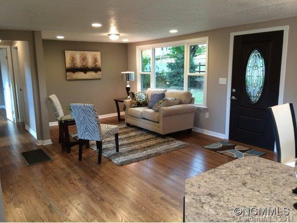 216 View Street - Photo 2