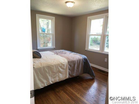 216 View Street - Photo 10