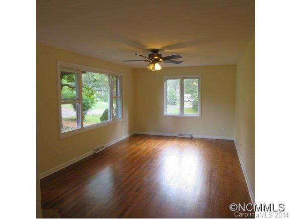 22 Holly Hill Drive - Photo 3