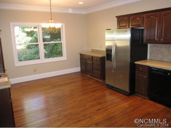 5 Silverstone Drive - Photo 11