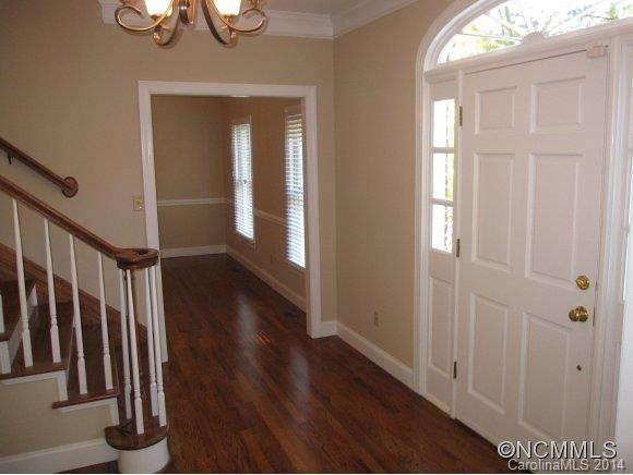 5 Silverstone Drive - Photo 4