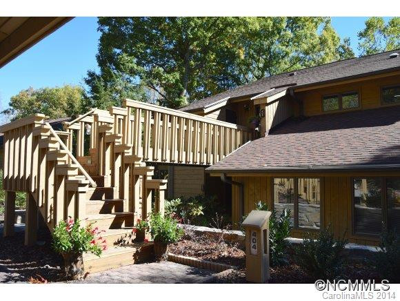 404 Live Oak Lane