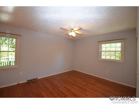 21 Laurel Park Drive - Photo 8