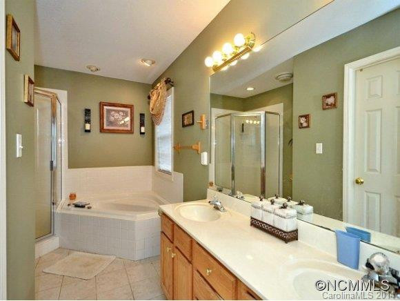 54 Ridge Brook Drive - Photo 10