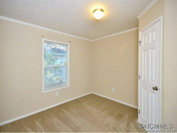 153 SYCAMORE DRIVE - Photo 15