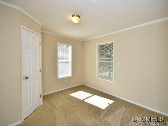 153 SYCAMORE DRIVE - Photo 17