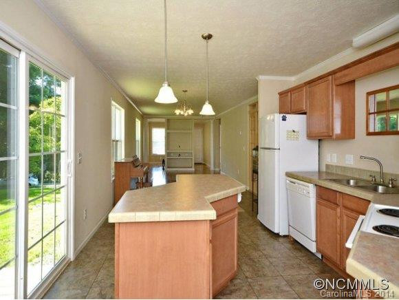 153 SYCAMORE DRIVE - Photo 7