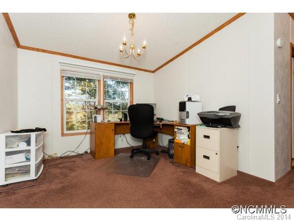 18 Spencer Road - Photo 15