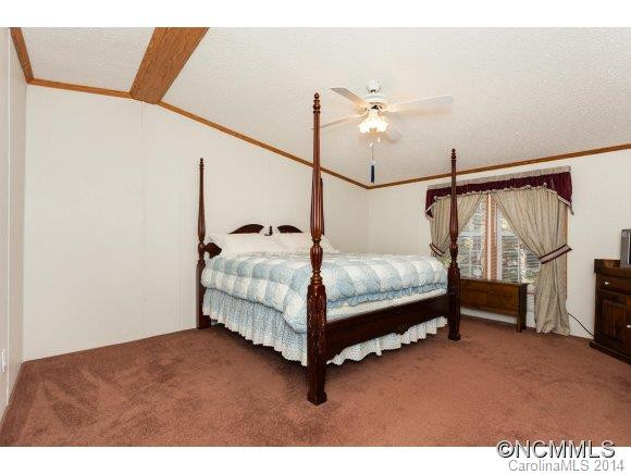 18 Spencer Road - Photo 17