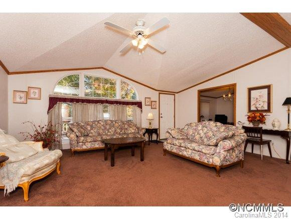 18 Spencer Road - Photo 8