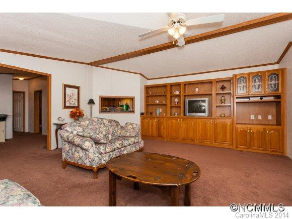 18 Spencer Road - Photo 9
