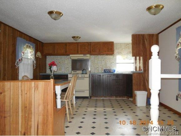 1003 High Peak Road - Photo 4