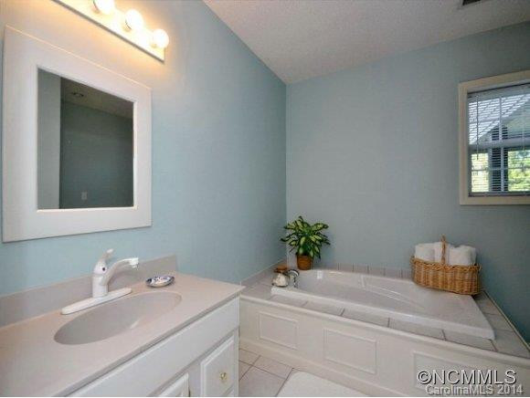 67 BEAUMONT DRIVE - Photo 22