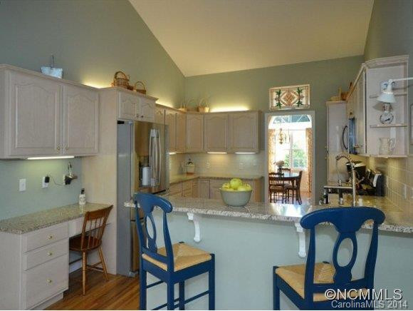 67 BEAUMONT DRIVE - Photo 7