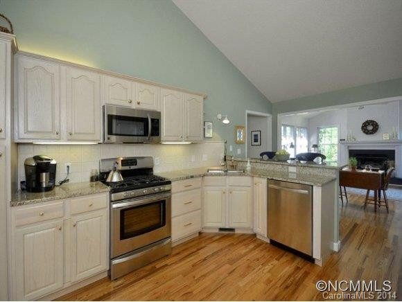 67 BEAUMONT DRIVE - Photo 9