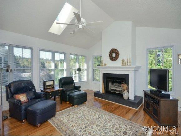 67 BEAUMONT DRIVE - Photo 10