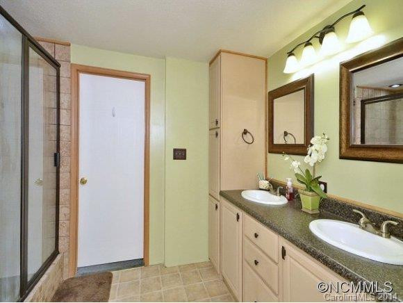 130 Poppas Place - Photo 12