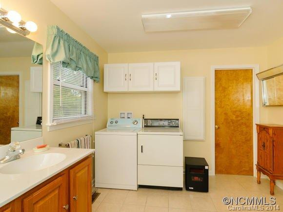 5 Knollridge Road - Photo 12