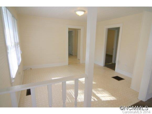 210 Beverly Avenue - Photo 13
