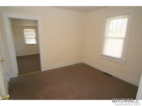 210 Beverly Avenue - Photo 9
