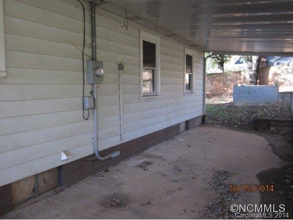 141 Maple Ridge Rd - Photo 4