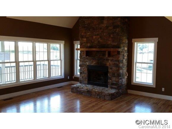 1645 Ivy Hill Rd - Photo 4