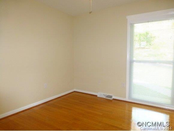 4 Hillview Circle - Photo 13