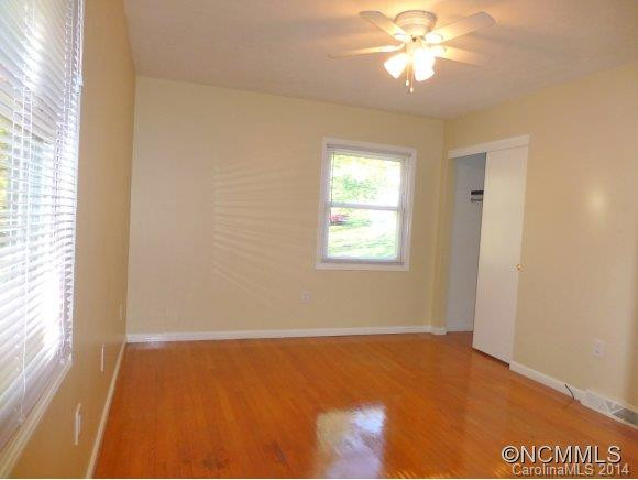 4 Hillview Circle - Photo 9