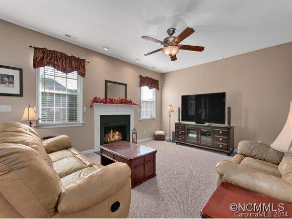 163 YADKIN ROAD - Photo 4