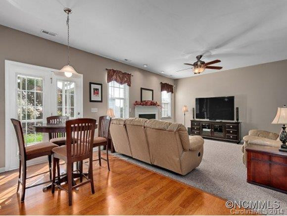 163 YADKIN ROAD - Photo 6