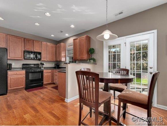 163 YADKIN ROAD - Photo 7