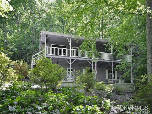 300 CHESTNUT HILL LOOP RD.