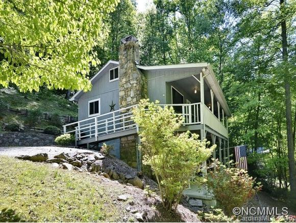 300 CHESTNUT HILL LOOP RD. - Photo 2